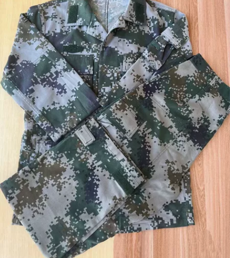 二手冬季夏季迷彩套装，尺码齐全，七八新成色...