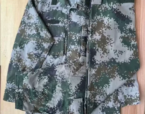 特价特价，七八新成色夏季旧二手工作服迷彩，...