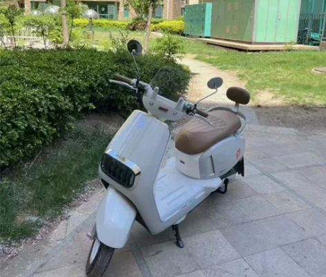 转！二手电动车紧急转手，雅迪爱玛绿源小刀小...