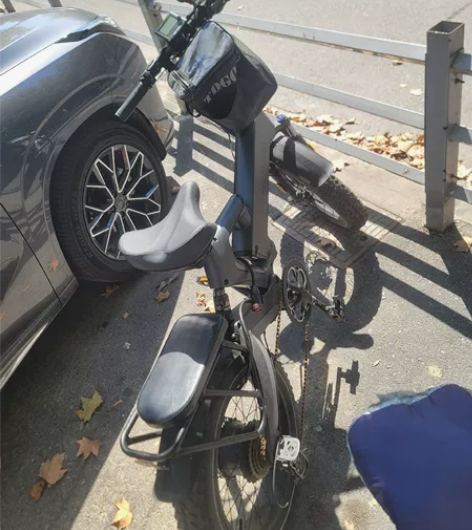 6月买的，低配，日常溜达绝对够用，买了骑的...