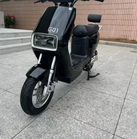 S9电动车，五个大电池低价转让 时尚潮流很...