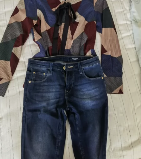 Z11衬衣一件，就穿过一回，九九新 这件当...