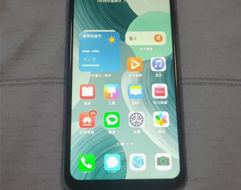 华为nova6 5g，8+128 换过屏幕...