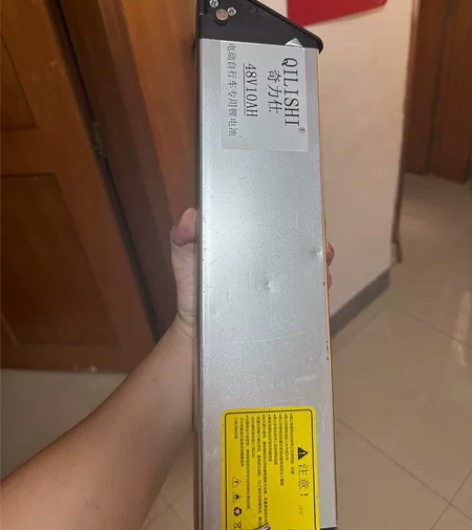 48V锂电池，48V15Ah锂电池，尺寸长...
