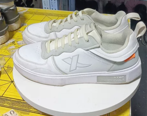 40码大学生宿舍特步板鞋，看好再拍，实拍实...