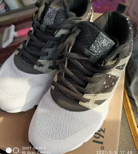 361网鞋，都是穿一两次，安踏运动鞋都是穿...