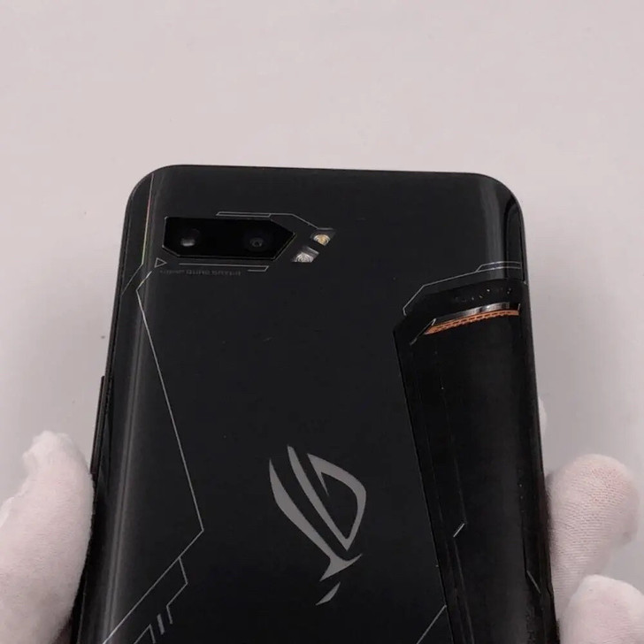 Rog游戏手机2,8+128,6000ma...