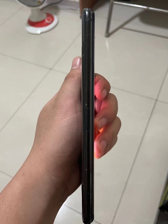 ROG2，12+512，诚心出售，有意者联...