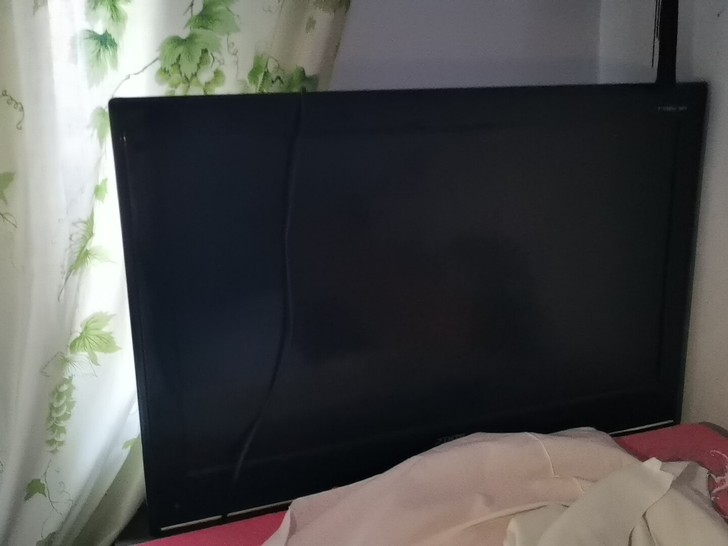 搬家不带它了，也没咋看，清华同方32的