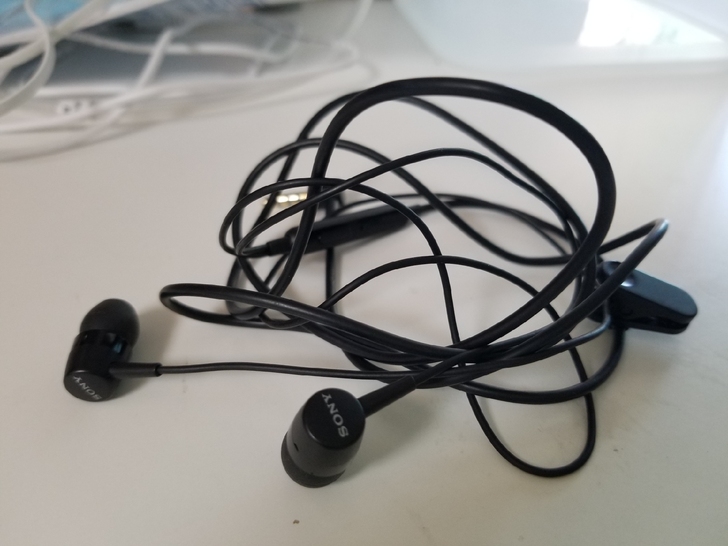 索尼mh750耳机，基本全新包邮出