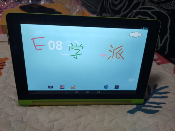 海尔E学派平板电脑，10.1寸润眼屏的，原...