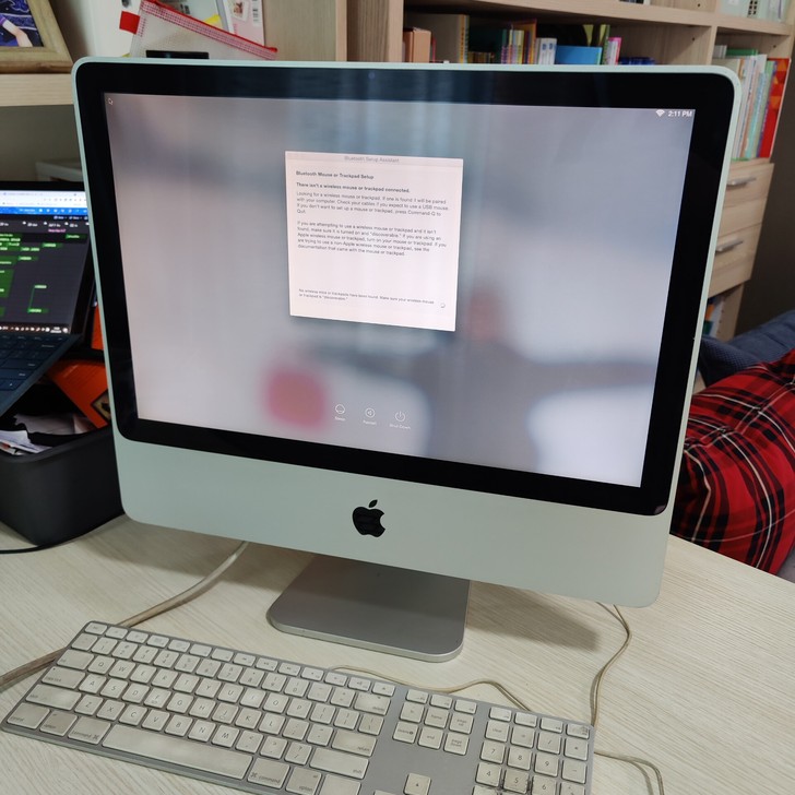 07年产21.5寸iMac，机器外观跟新的...