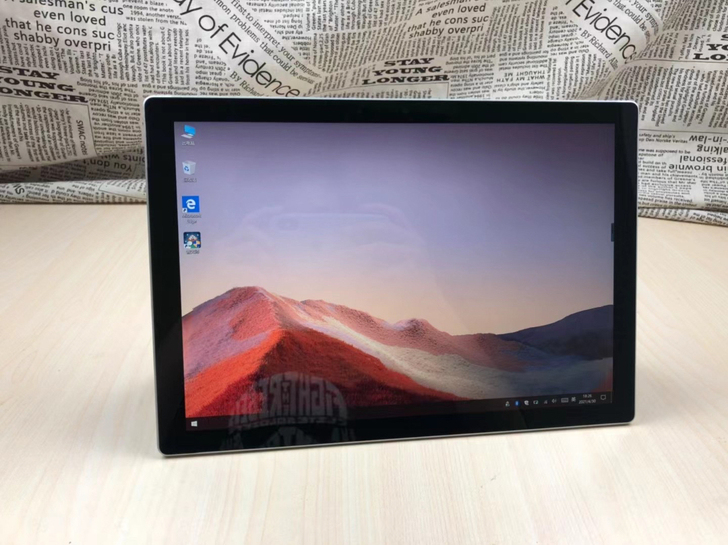 微软 Surface Pro 7 亮铂金 ...