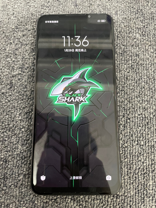 小米黑鲨游戏手机3s外观95新，12+25...