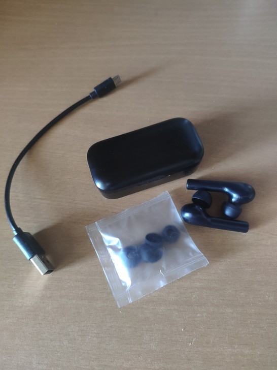 qcy t5蓝牙耳机，自用打游戏听歌看剧