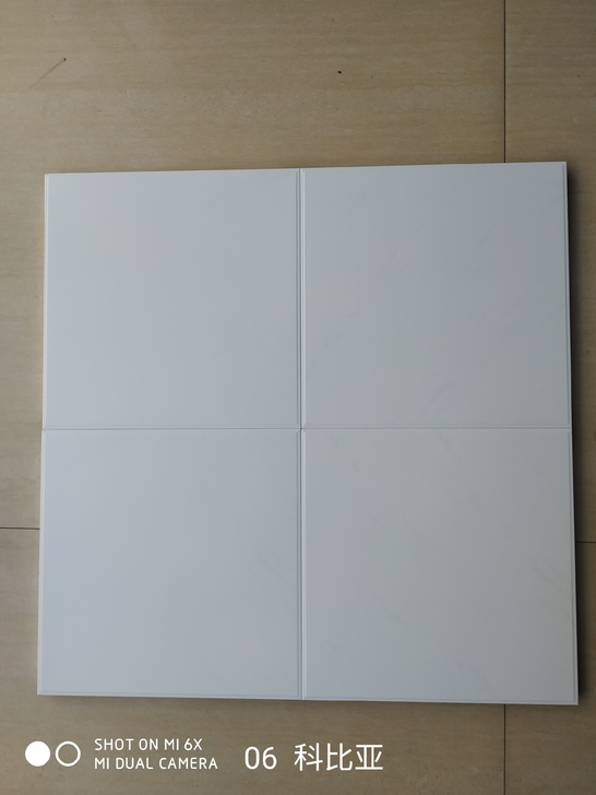 利亚龙扣板,滚涂烤漆工艺,300*300,...