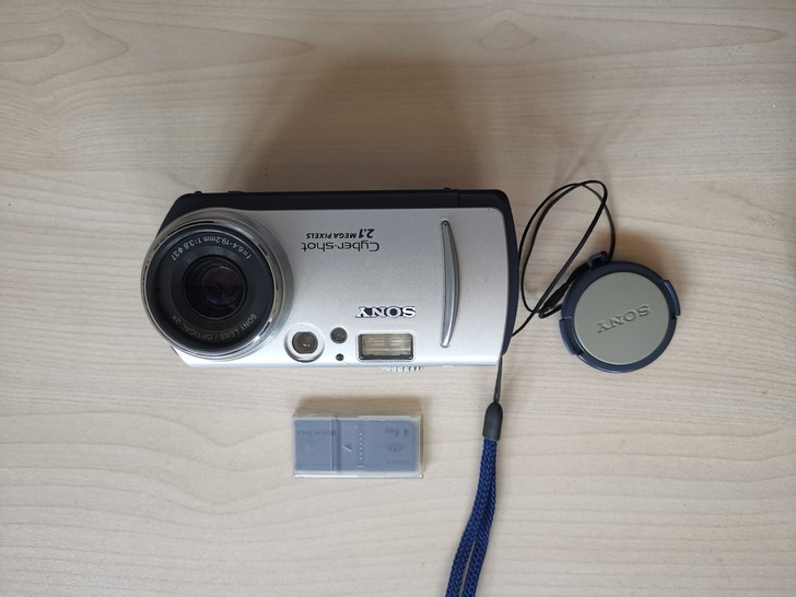 索尼DSC-p50 复古 CCD老数码相机...
