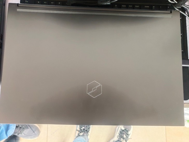 机械革命 十代i5游戏本