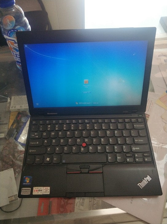 联想ThinkPad X100e笔记本电脑