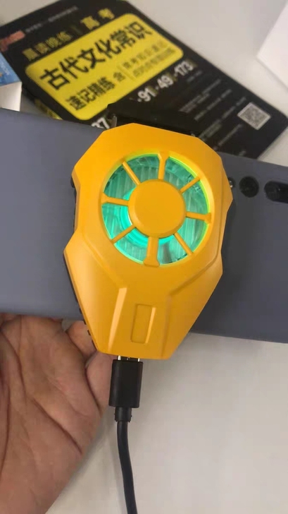 【便宜好货】手机半导体散热器冰封降温神器背...