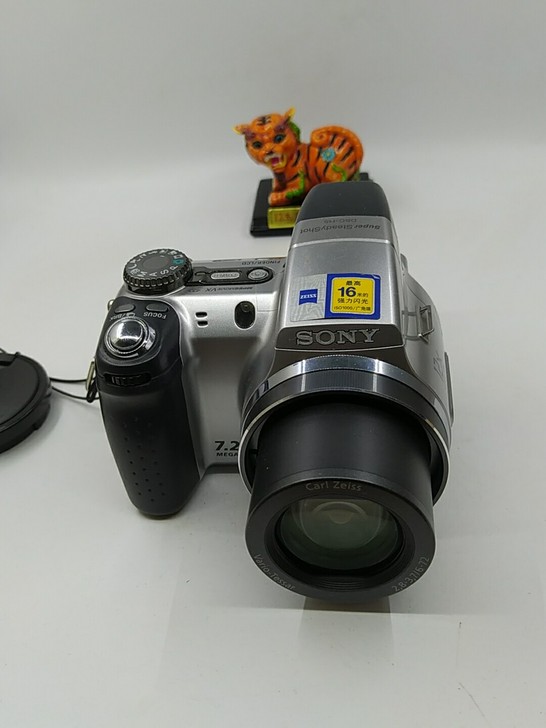 索尼长焦相机，H5功能正常，有电池，内存