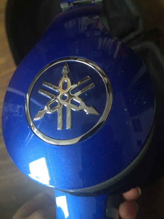 雅马哈HiFi头戴耳机