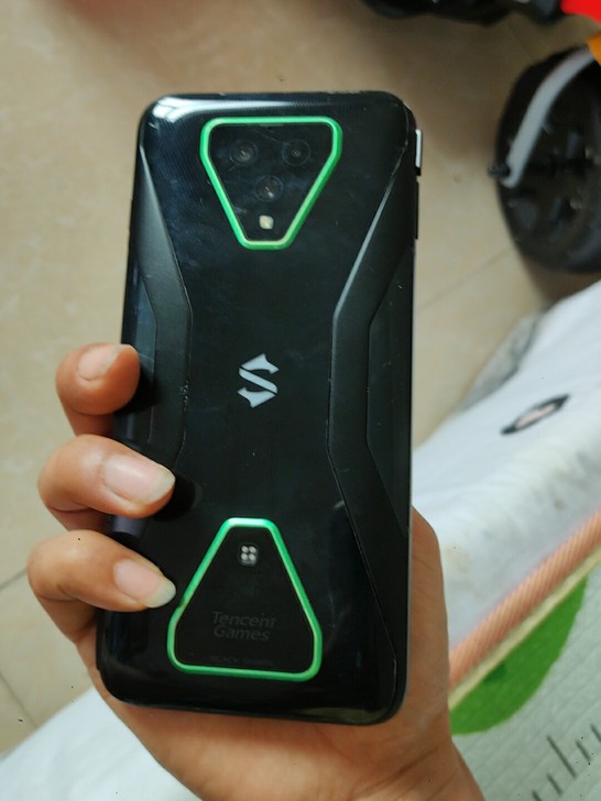 黑鲨3pro，摔坏的，坏的不开机，屏幕坏，...