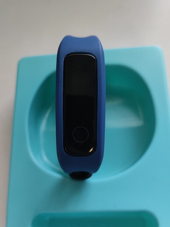 荣耀手环四 Running 版型号AW70...