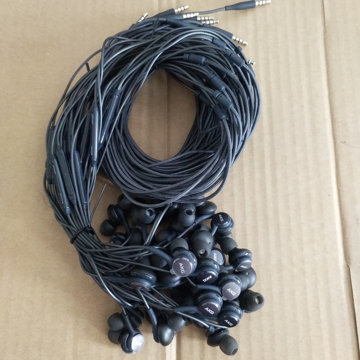 三星耳机AkG原装入耳式原装线控耳机