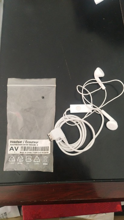 三星老手机耳机，原装全新，正常使用，注意看...