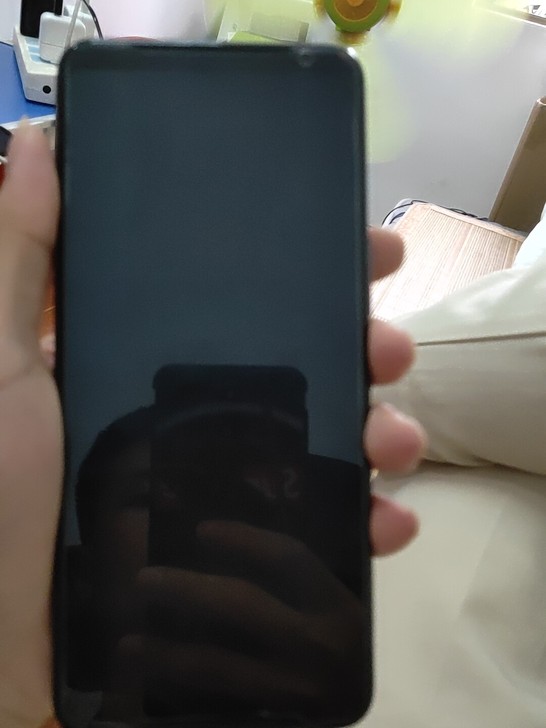 ROG3打游戏绝对没问题。可小刀，同城的来