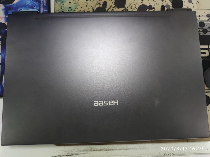 神舟战神G8-cr7p1笔记本，17寸屏，...