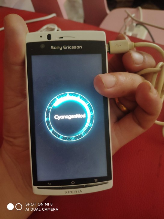 索尼Xperia   lt15i   当年...