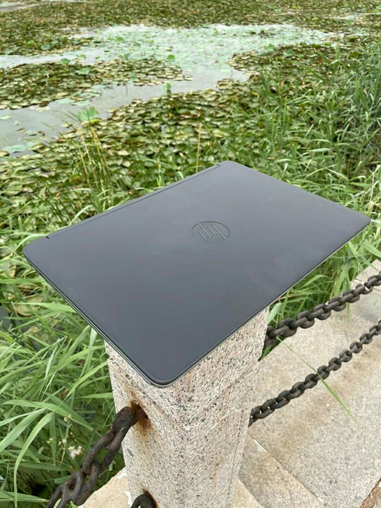 惠普二手笔记本电脑，电脑平时用的少，很爱惜...