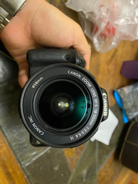 佳能500D套机闲置出售，带原装背带，原装...