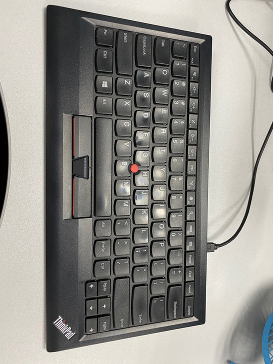 thinkpad有线键盘，带小红点和鼠标左...