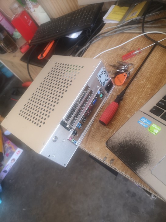 超级迷你的个性化机箱一枚 巴适的很  纯金...