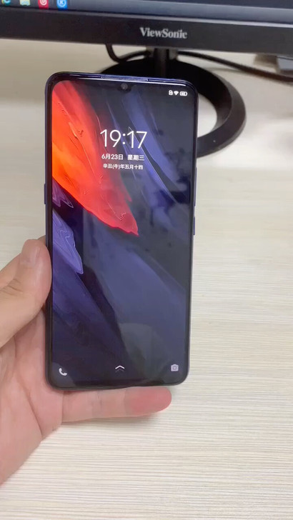 客户置换留下vivo  iqoo pro ...