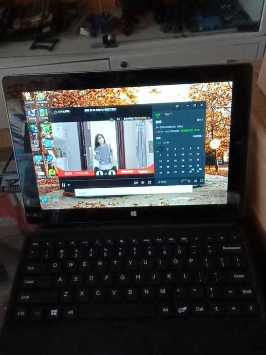 海尔平板电脑,送键盘,皮套。型号w1048...