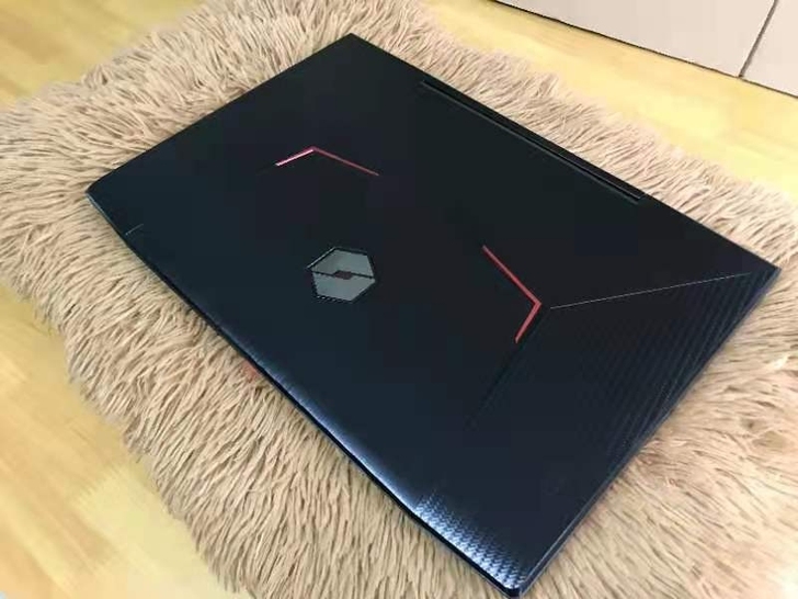 八代i5四核，机械革命深海泰坦x2，笔记本...