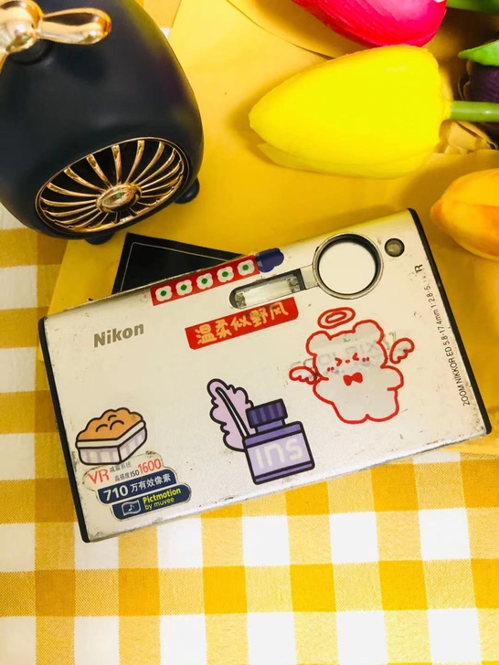 尼康S7