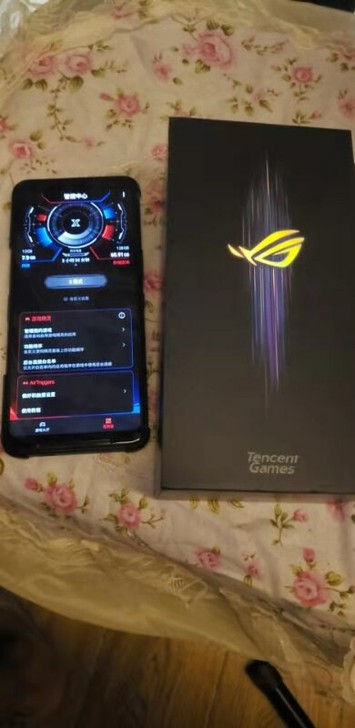 华硕玩家国度ROG3电竞手机，ROG3，经...