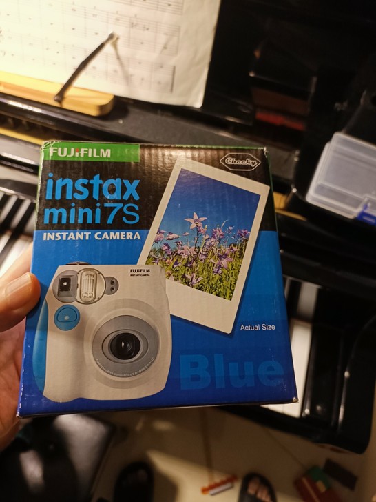 FUJIFILM instax mini ...