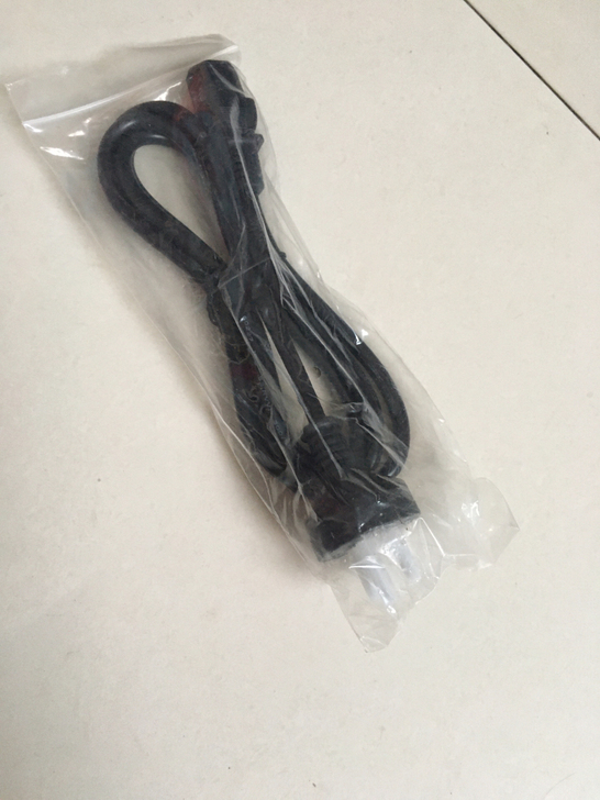 出电源线5块一根，有50根，带塑封包装