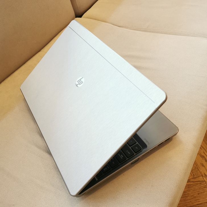 低价转让 i7 8g 女生自用 惠普笔...