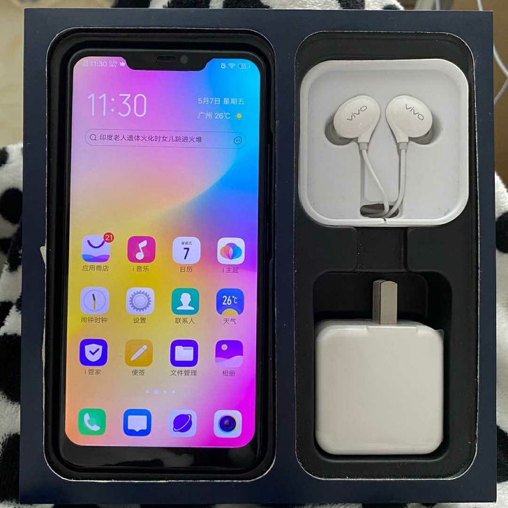 vivo x21。正品高配手机6+运行。用...