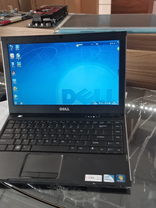 戴尔笔记本电脑一台