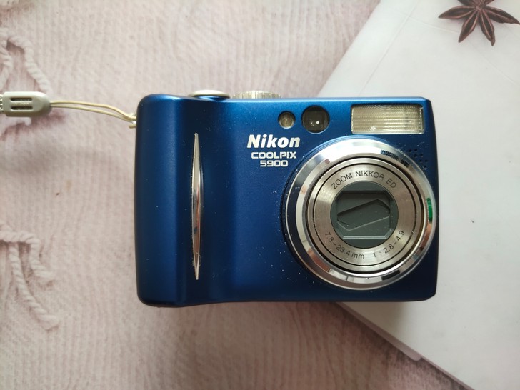 尼康5900ccd老数码相机，