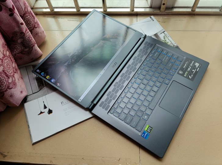 微星stealth 15m i7-1137...