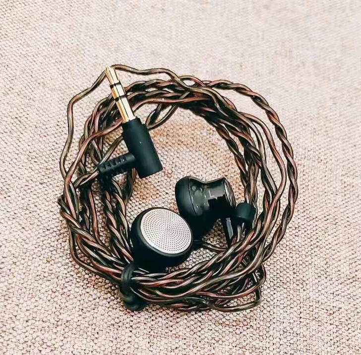 女毒发烧HiFi耳机闲置苹果小米华为德系森...